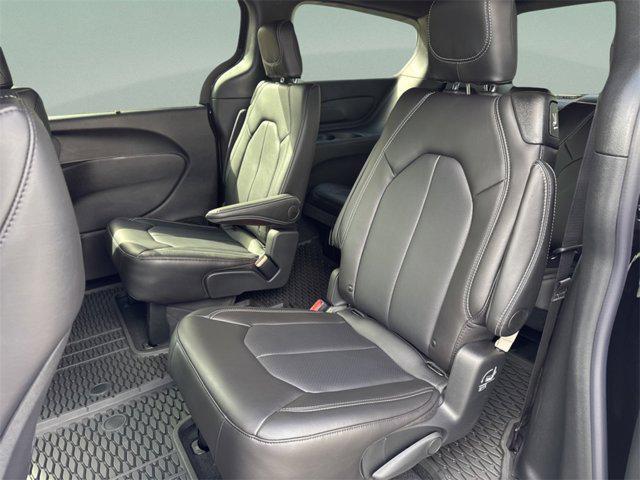 new 2026 Chrysler Pacifica car, priced at $41,944