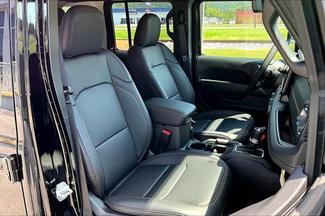 new 2025 Jeep Wrangler car, priced at $50,092