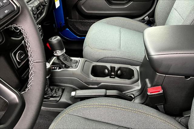new 2025 Jeep Gladiator car, priced at $41,885