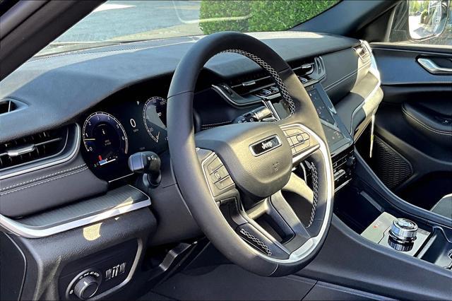 new 2025 Jeep Grand Cherokee L car, priced at $42,554