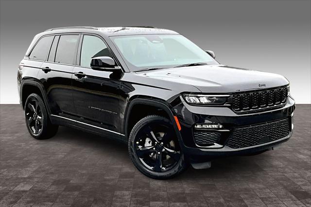 new 2025 Jeep Grand Cherokee car, priced at $47,697