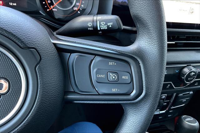 new 2025 Jeep Gladiator car, priced at $42,997