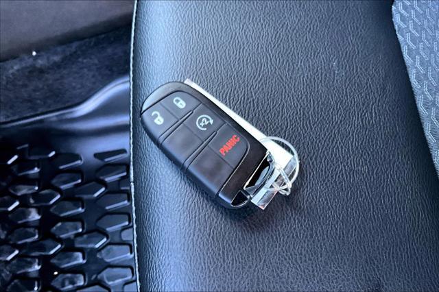 new 2025 Jeep Compass car, priced at $25,806