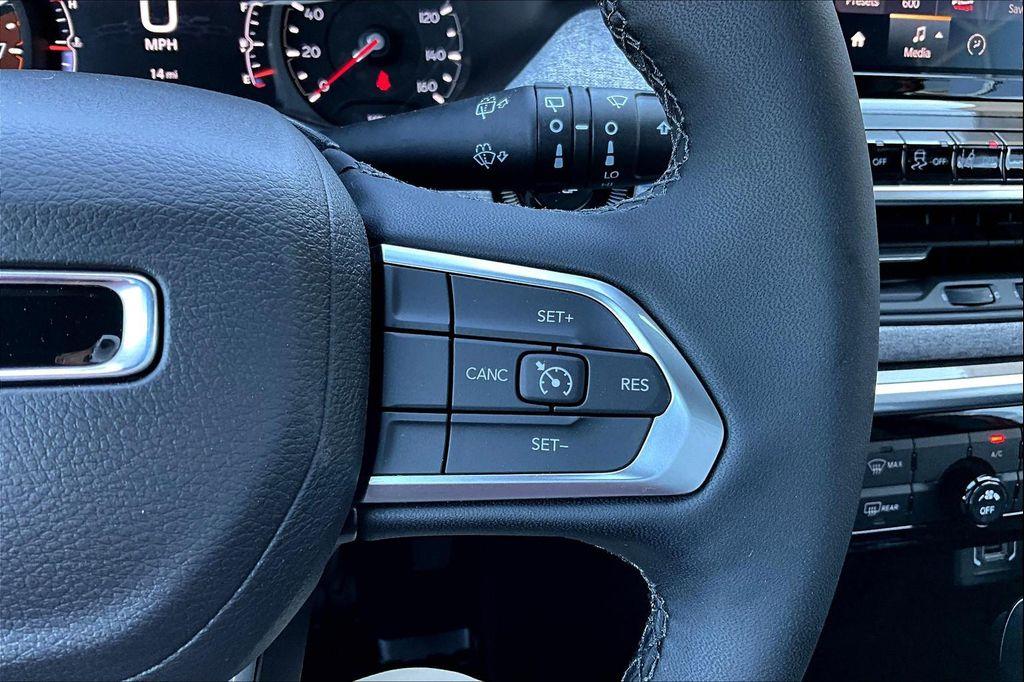 new 2025 Jeep Compass car, priced at $26,246