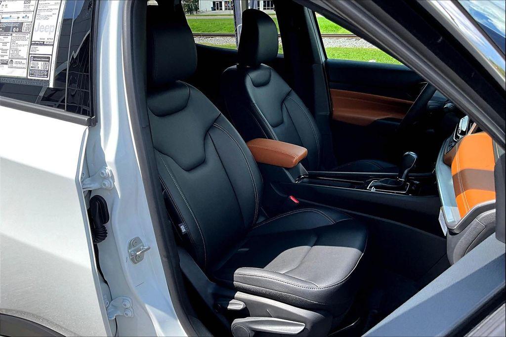 new 2025 Jeep Compass car, priced at $30,746