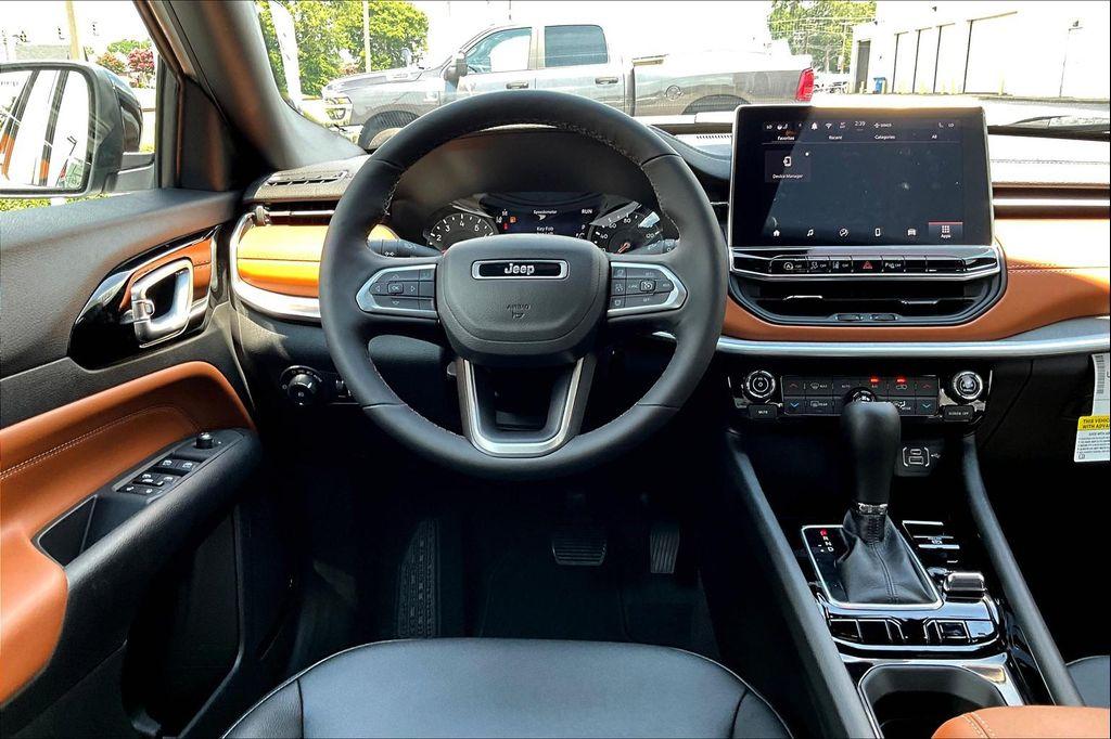 new 2025 Jeep Compass car, priced at $30,746