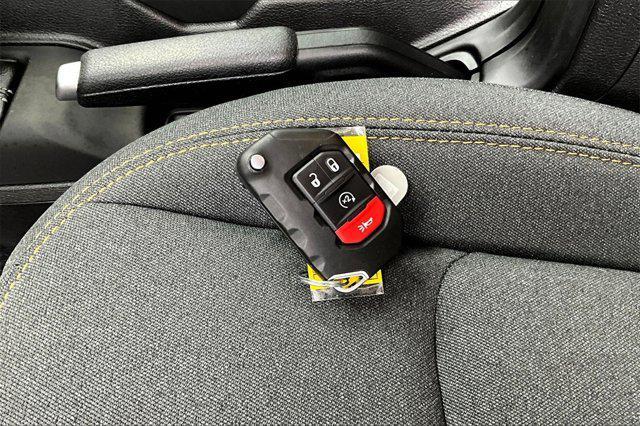 new 2025 Jeep Gladiator car, priced at $38,996