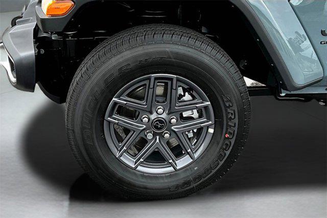 new 2025 Jeep Gladiator car, priced at $38,996