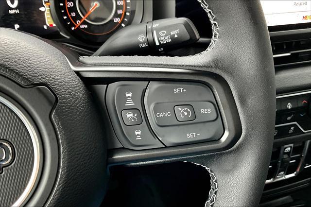 new 2025 Jeep Gladiator car, priced at $43,474