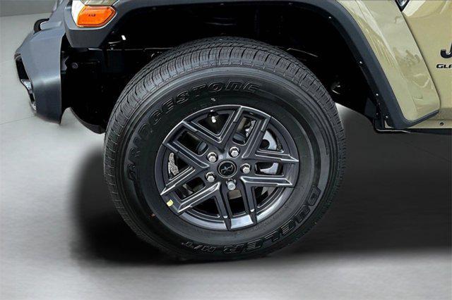 new 2025 Jeep Gladiator car, priced at $42,747