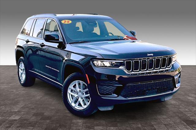 new 2025 Jeep Grand Cherokee car, priced at $39,013