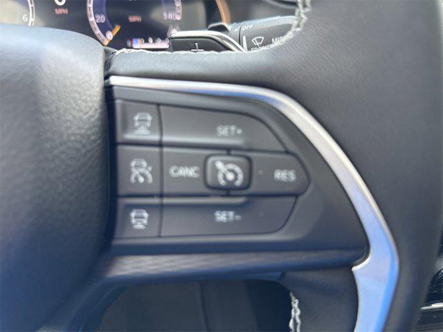 new 2025 Jeep Grand Cherokee car, priced at $36,747