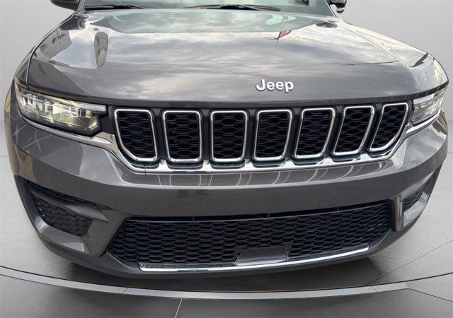 new 2025 Jeep Grand Cherokee car, priced at $36,747