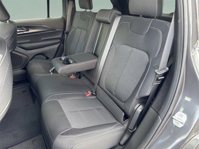 new 2025 Jeep Grand Cherokee car, priced at $36,747