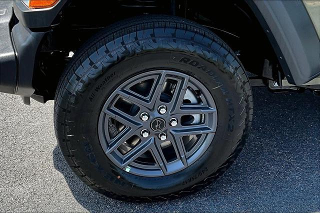 new 2025 Jeep Wrangler car, priced at $45,229