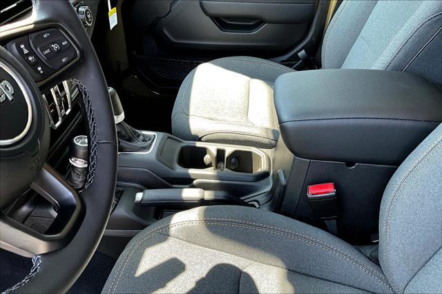 new 2025 Jeep Wrangler car, priced at $45,229