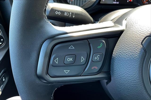 new 2025 Jeep Wrangler car, priced at $45,229
