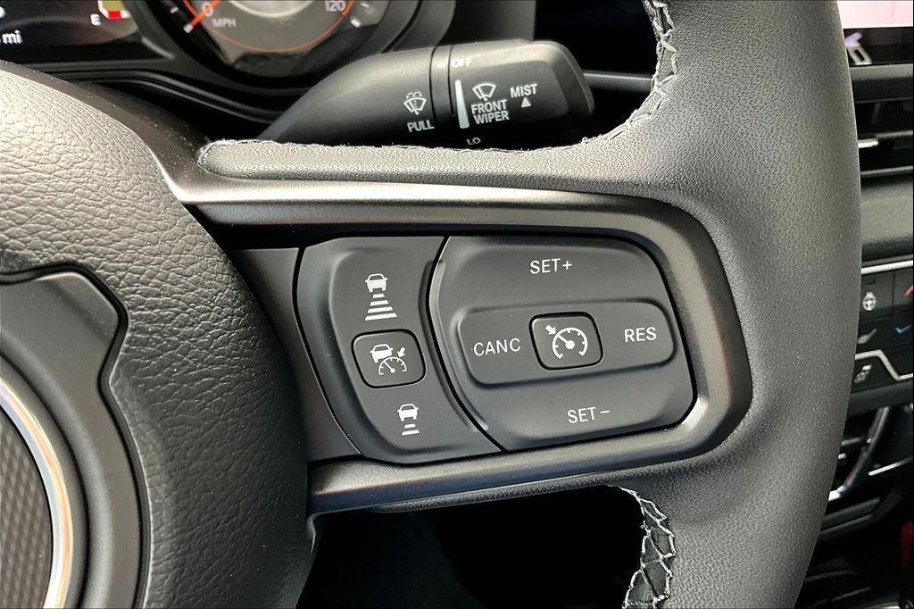 new 2025 Jeep Gladiator car, priced at $43,748