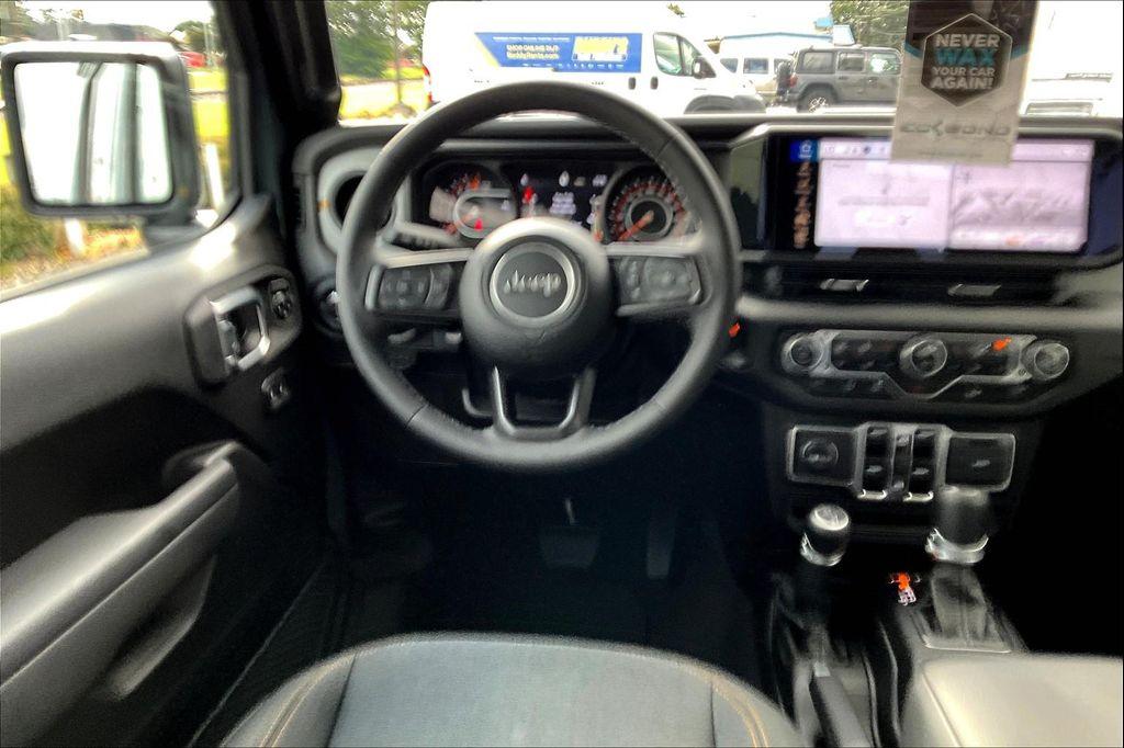 new 2025 Jeep Gladiator car, priced at $43,748