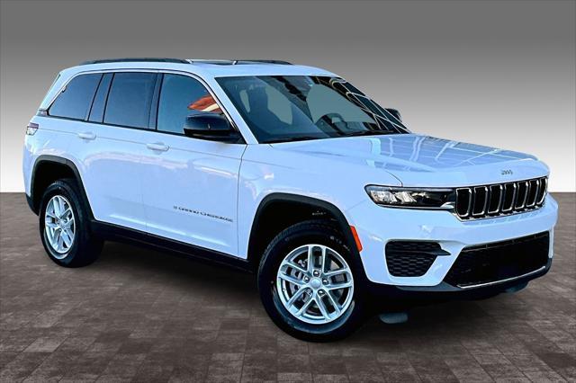 new 2025 Jeep Grand Cherokee car, priced at $38,748