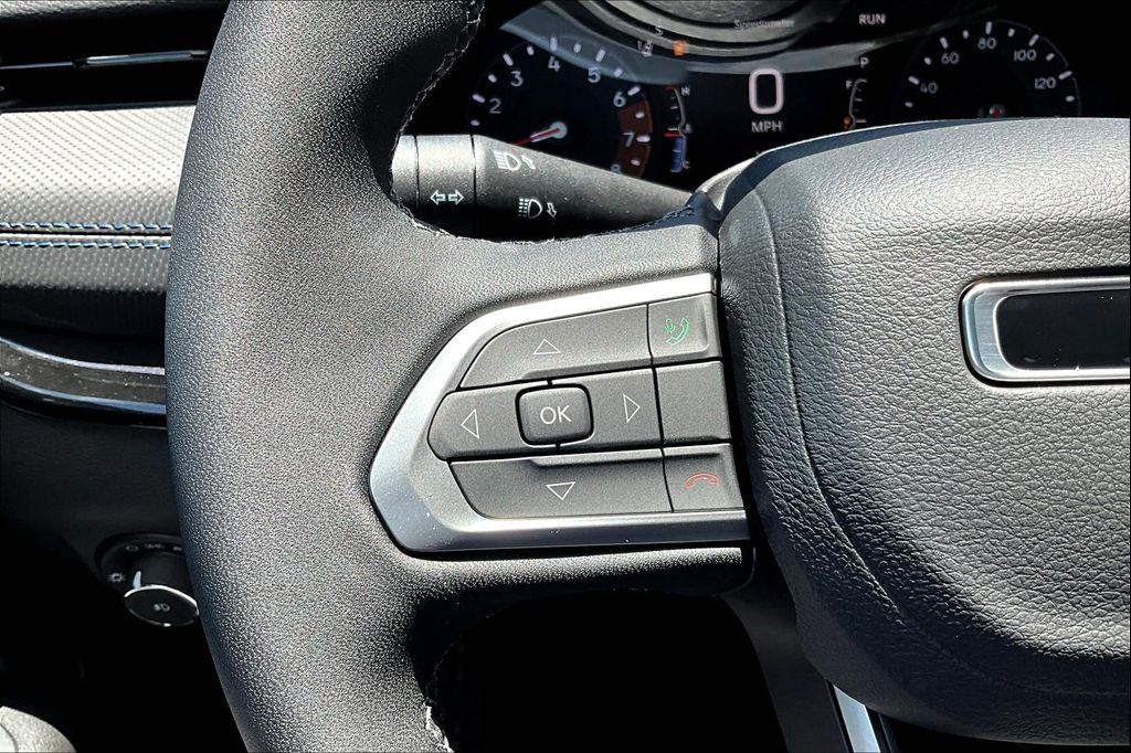 new 2025 Jeep Compass car, priced at $27,998