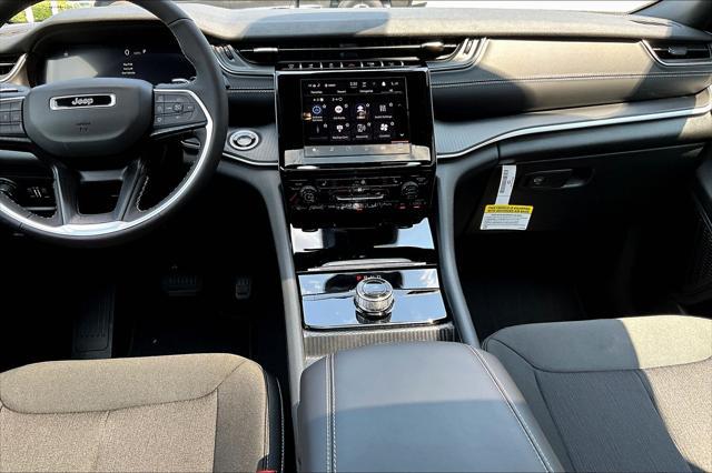 new 2025 Jeep Grand Cherokee car, priced at $34,997