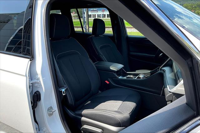 new 2025 Jeep Grand Cherokee car, priced at $34,997