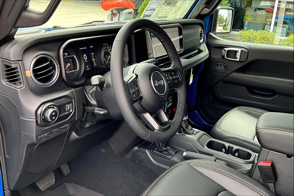 new 2025 Jeep Gladiator car, priced at $43,495