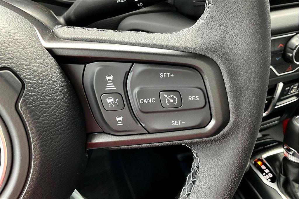 new 2025 Jeep Gladiator car, priced at $43,495