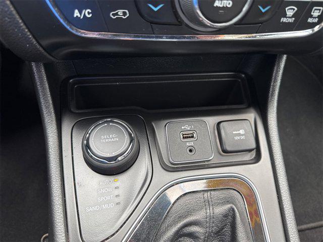 used 2023 Jeep Cherokee car, priced at $17,996