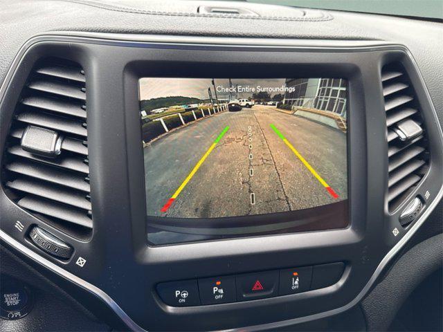 used 2023 Jeep Cherokee car, priced at $17,996