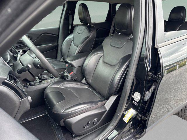 used 2023 Jeep Cherokee car, priced at $17,996