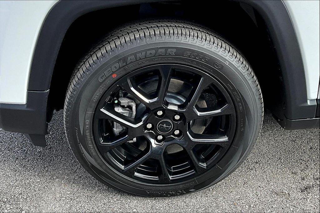 new 2025 Jeep Compass car, priced at $26,994