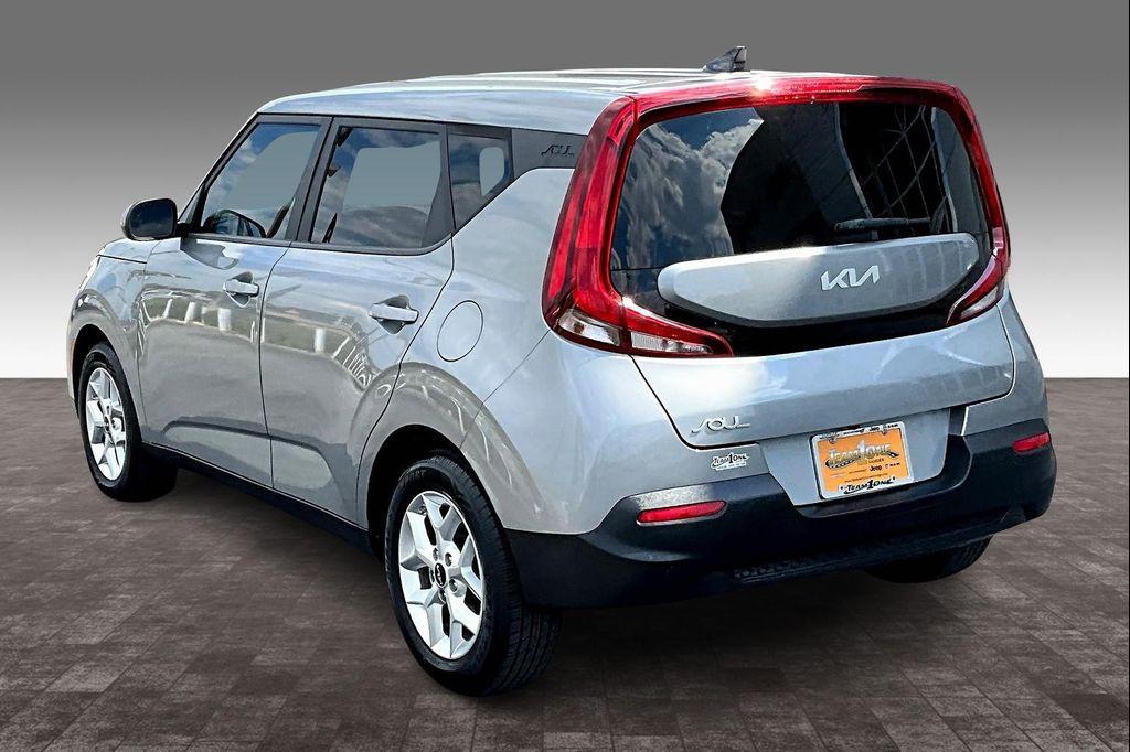 used 2022 Kia Soul car, priced at $13,662