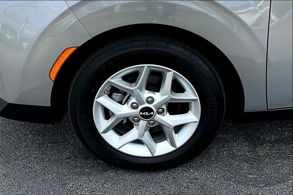 used 2022 Kia Soul car, priced at $13,662