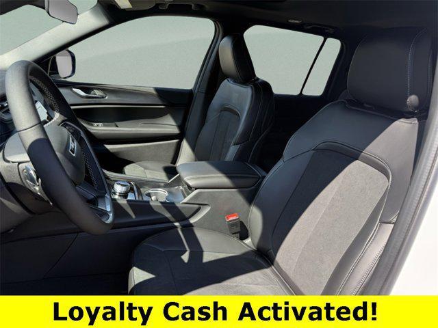 new 2025 Jeep Grand Cherokee car, priced at $38,443