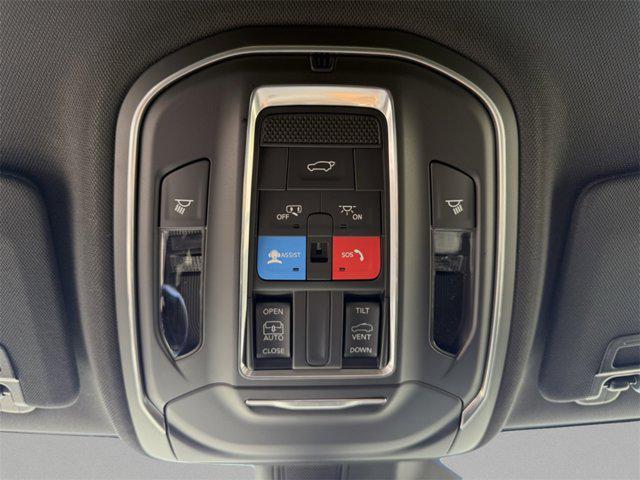 new 2025 Jeep Grand Cherokee car, priced at $42,614