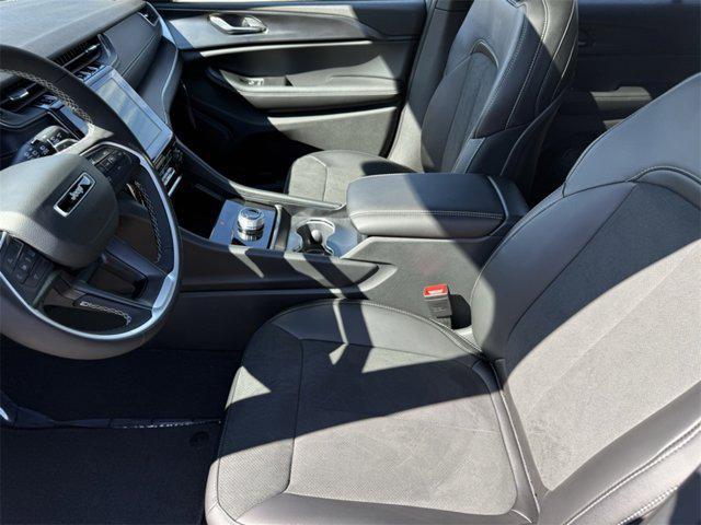 new 2025 Jeep Grand Cherokee car, priced at $42,614