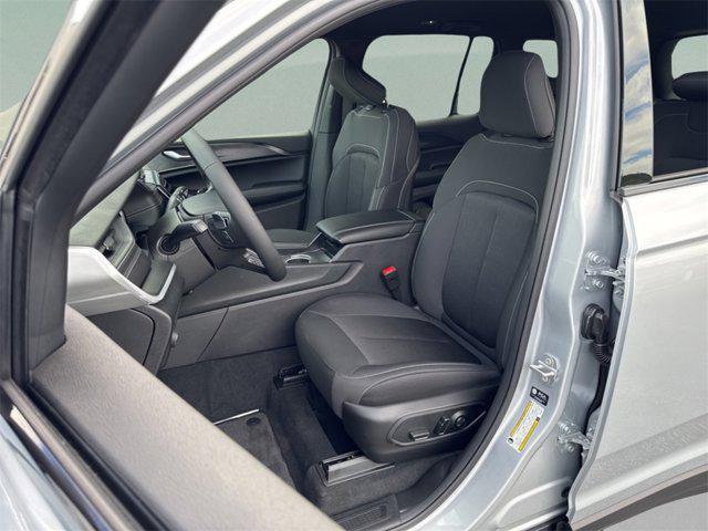 new 2025 Jeep Grand Cherokee car, priced at $35,502