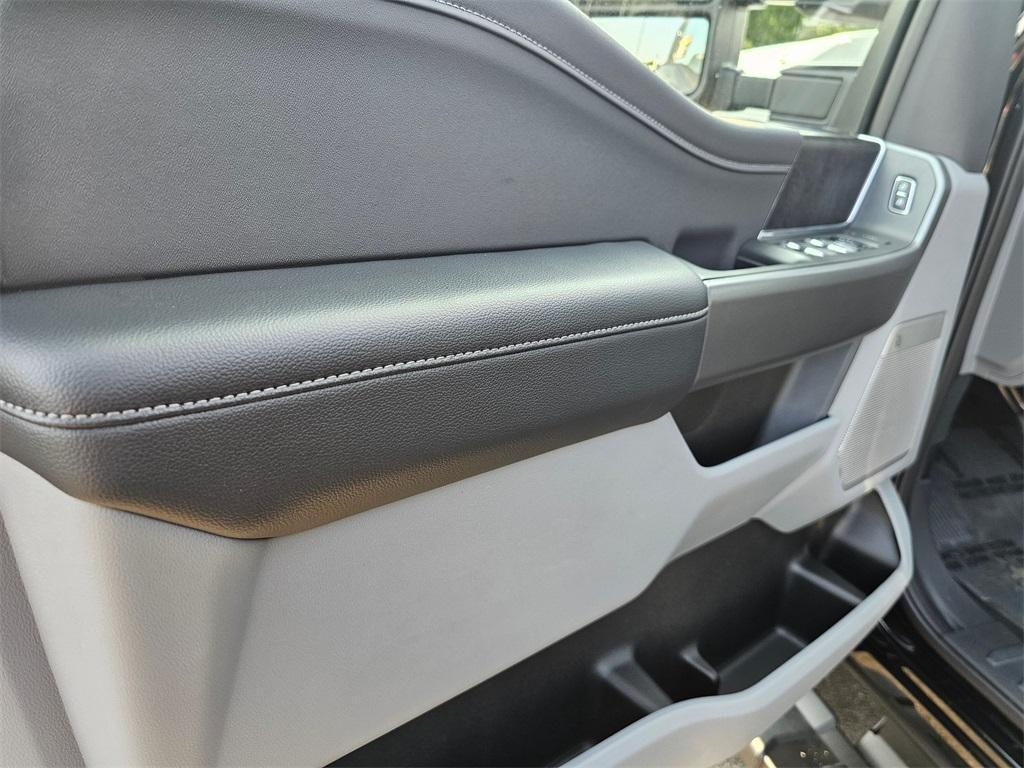 new 2025 Ford F-350 car, priced at $84,045