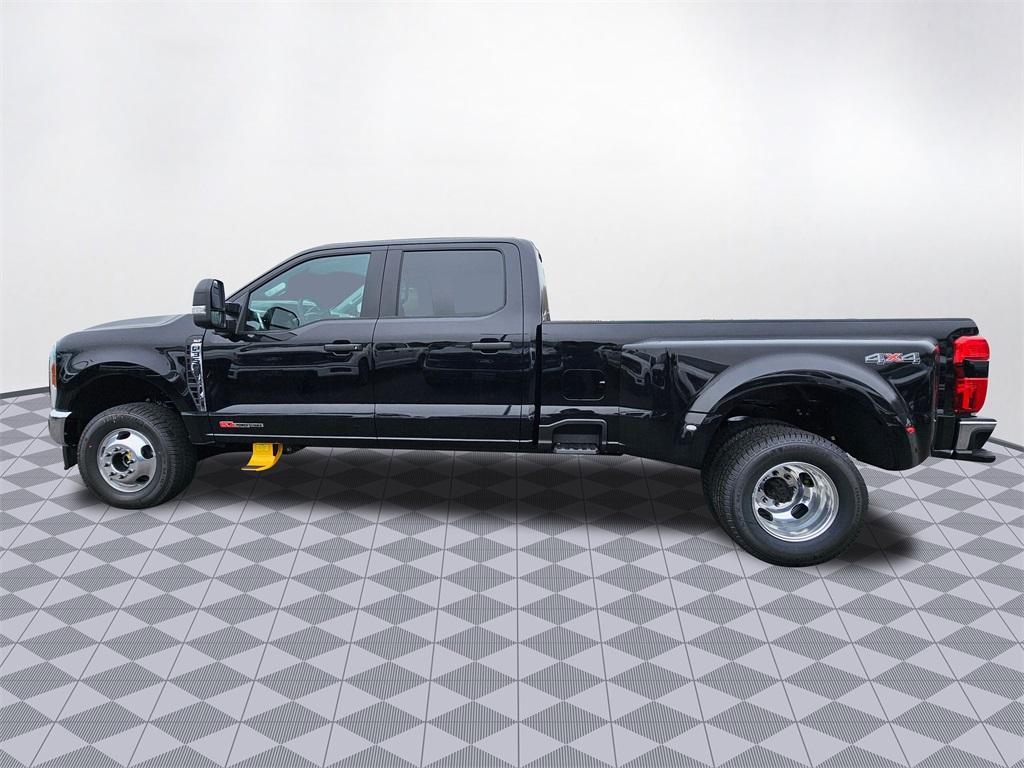 new 2025 Ford F-350 car, priced at $75,740