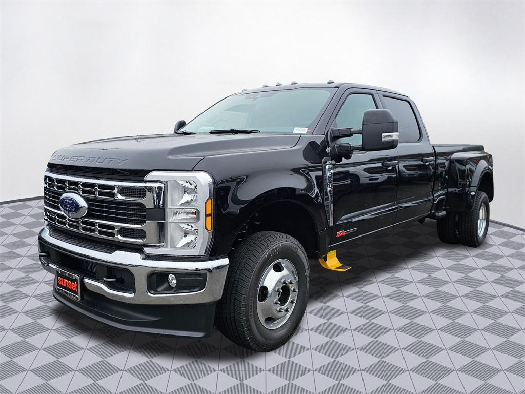 new 2025 Ford F-350 car, priced at $75,740