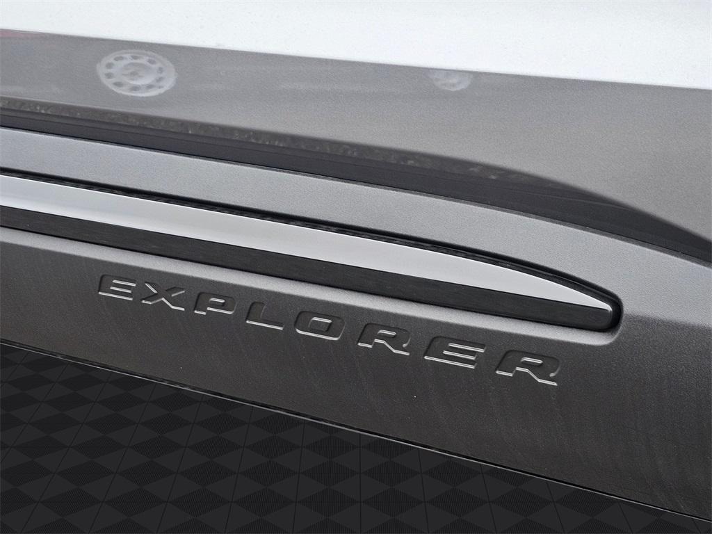 new 2025 Ford Explorer car, priced at $62,115