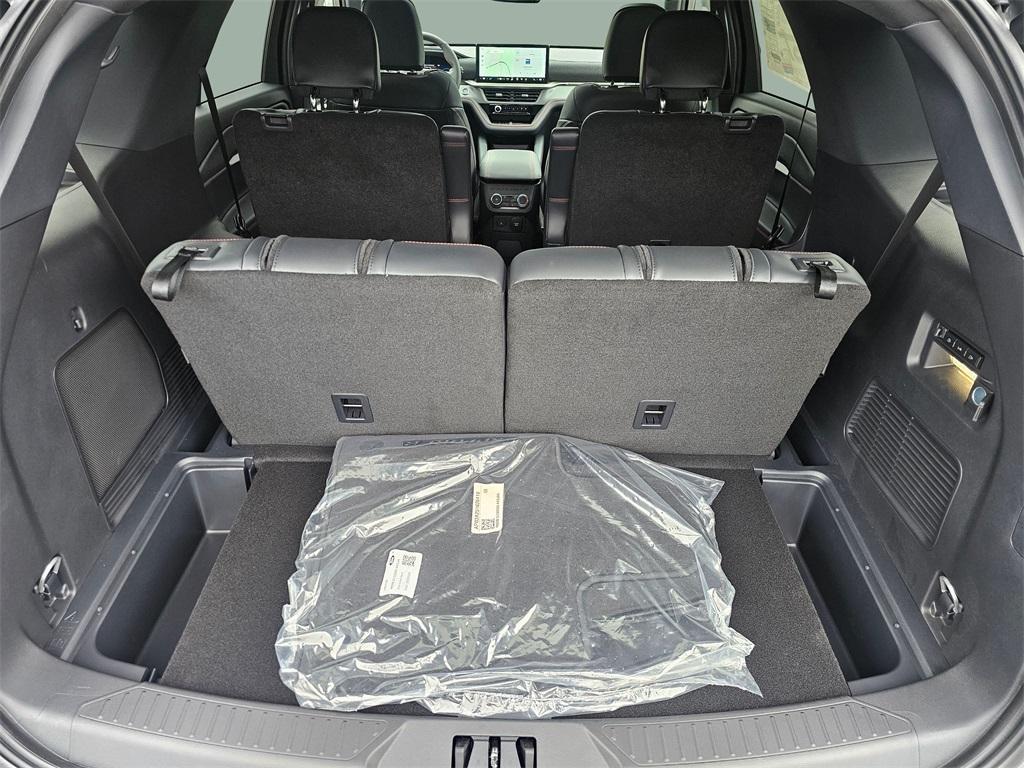 new 2025 Ford Explorer car, priced at $62,115