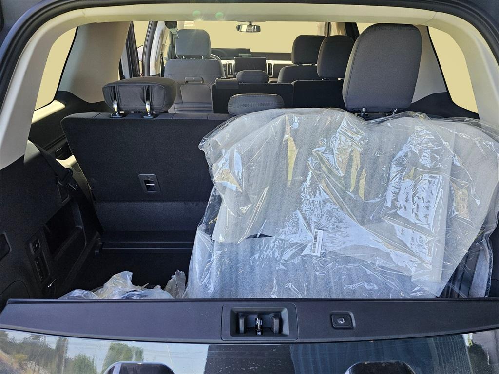 new 2025 Ford Expedition car, priced at $67,390