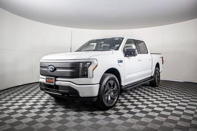 new 2024 Ford F-150 Lightning car