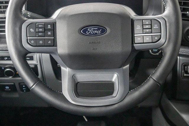 new 2024 Ford F-150 Lightning car