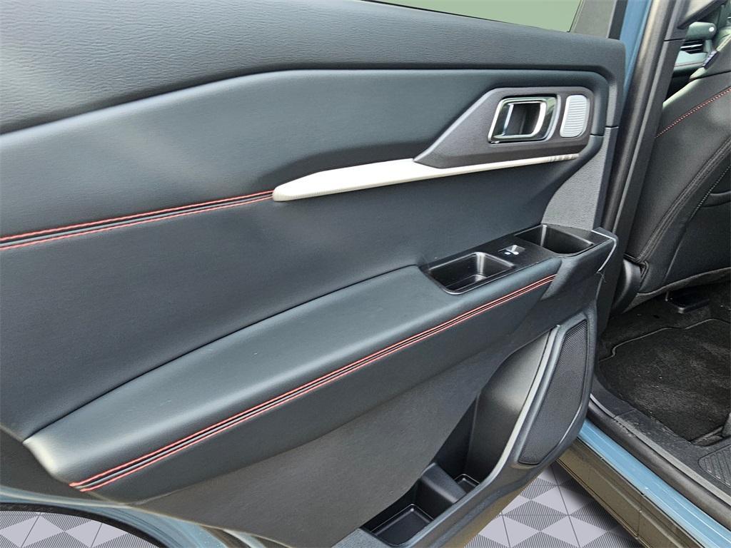 new 2025 Ford Explorer car, priced at $63,305