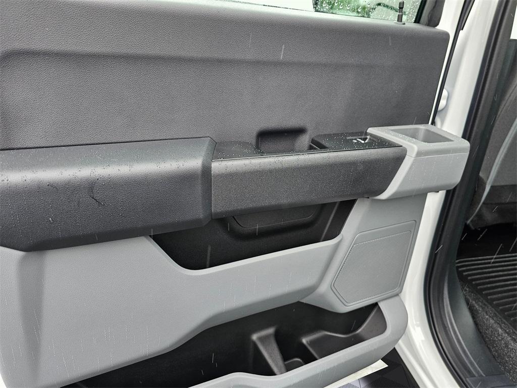 new 2025 Ford F-350 car, priced at $57,200