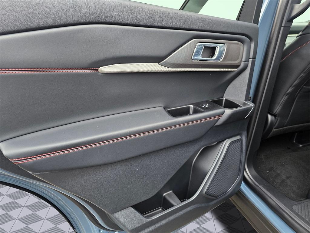 new 2025 Ford Explorer car, priced at $51,505